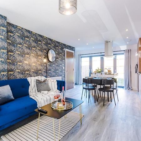 Rest&Recharge At Ridgefield House Villa Manchester Esterno foto