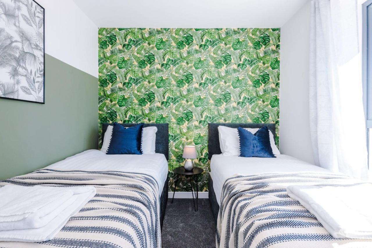 Rest&Recharge At Ridgefield House Villa Manchester Esterno foto